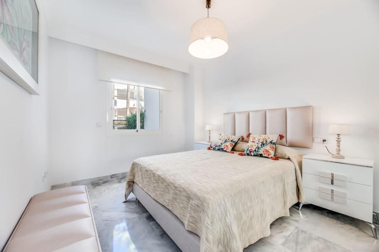 Relax, Comfort And Modern. La Dama De Noche. Bibiblue Apartment Marbella